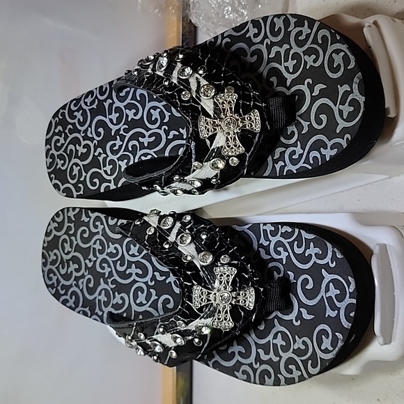 Casual Comfort Wedge Flip-flops - Picture 4 of 10